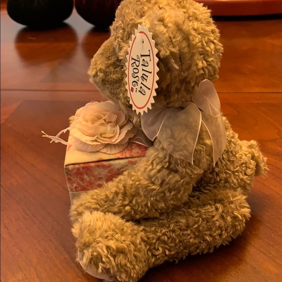 Stuffed bear with jewelry gift box - Picture 2 of 3